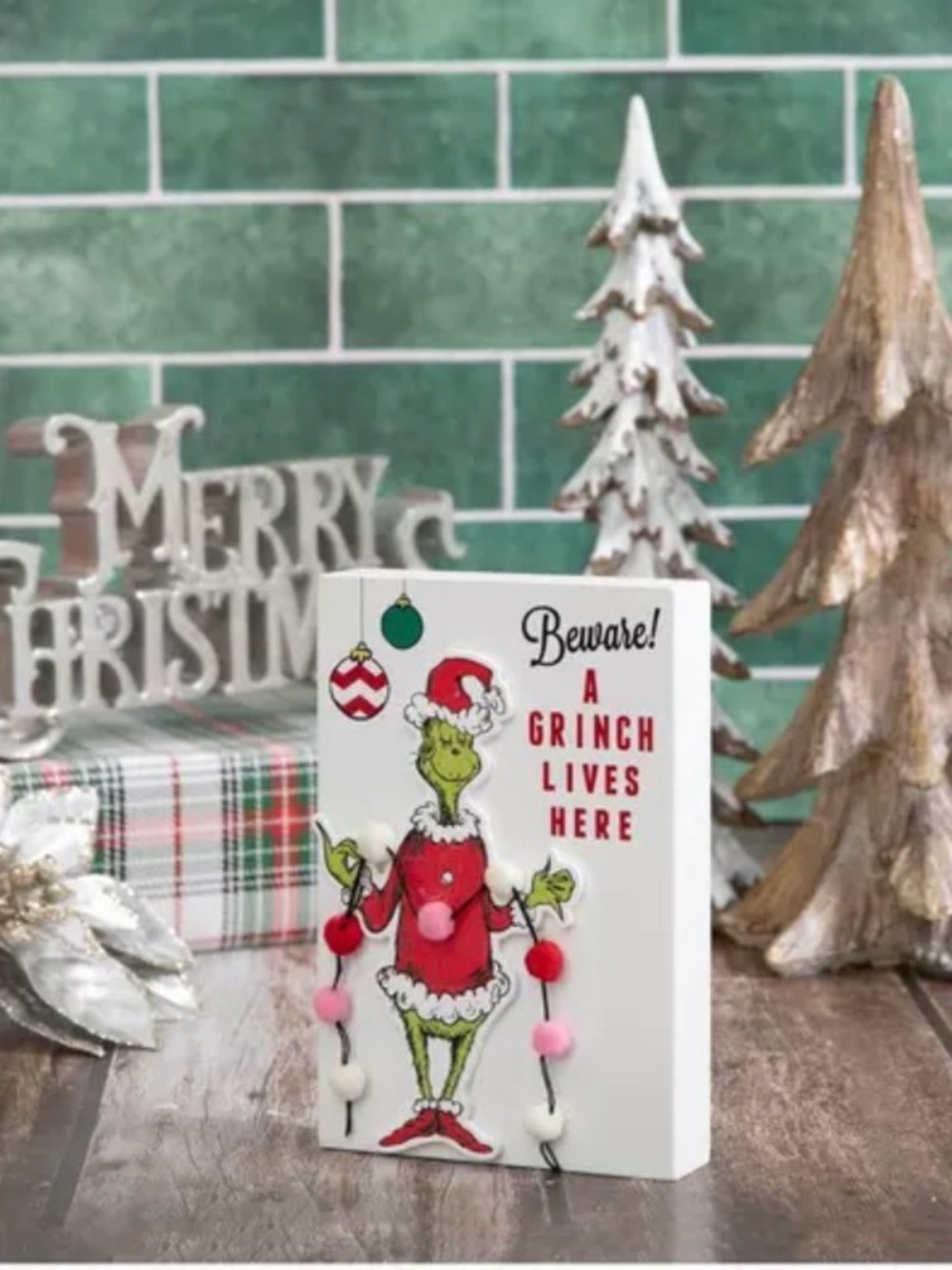 A Grinch Lives Here Wood Decor Beware! A Grinch Lives Here Holiday Block Sign -